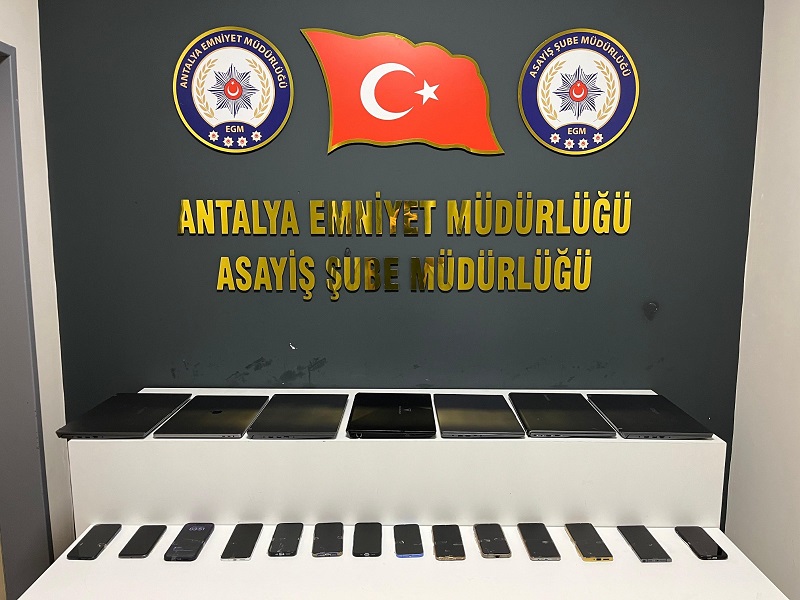 FİLO’dan Kiraladıkları Araçları İnternet Üzerinden Satarak Nitelikli Dolandırıcılık Yapan 10 Şahıs YAKALANDI