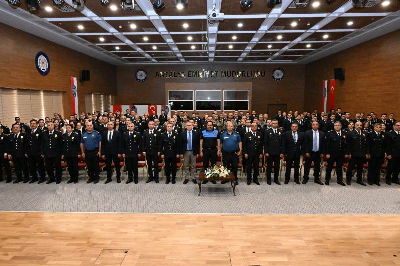 Antalya Emniyet Müdürlüğünde Rütbe Terfi Töreni Düzenlendi