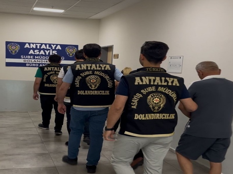 Kuyumculara Sahte Altın Satarak Dolandırıcılık Yapan 4 Şahıs YAKALANDI